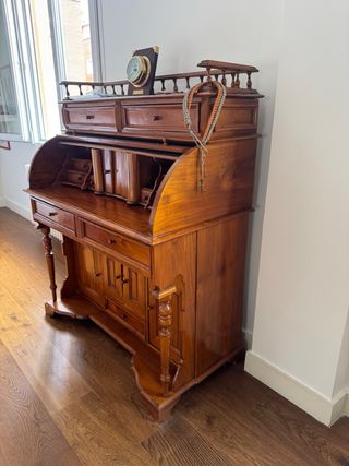 Escritorio bureau cilíndrico de madera maciza