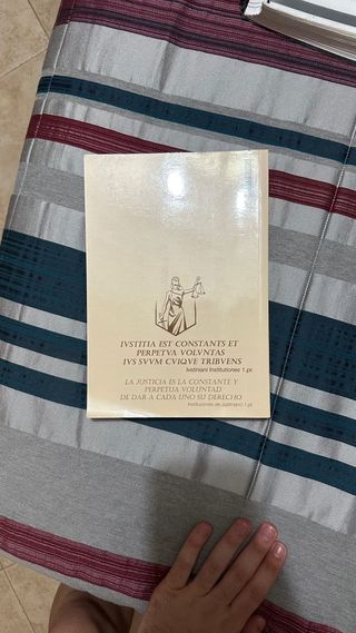 Libro Iuris Prudentia