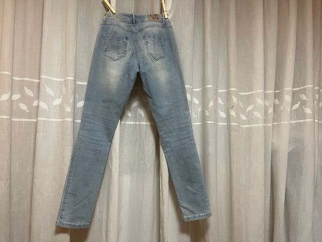 Vaqueros Desigual bordados -talla 30