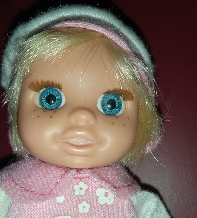 La sorellina Nancy New- Famous