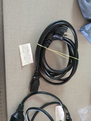 Cable IEC C13, alargadera y macho