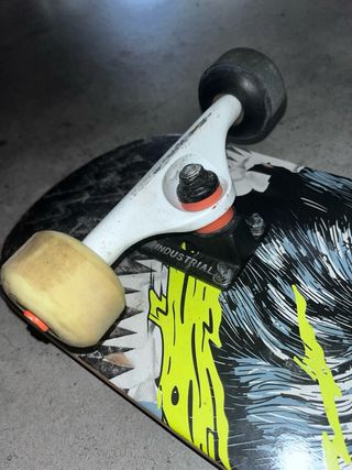 Skateboard usado