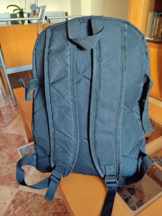 Mochila Anne Stokes negra. Ángel. Gótico. Dark. 