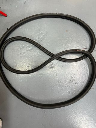 Junta goma puerta delantera izquierda BMW X1 F48