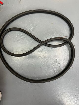 Junta goma puerta delantera izquierda BMW X1 F48