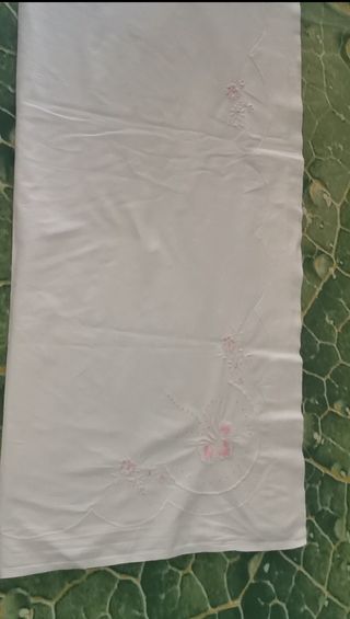 Trozo sábana bordada antigua 1,86x86,5cm