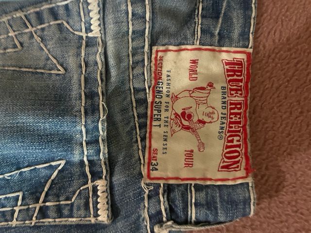 Vaqueros True Religion rotos