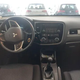 Mitsubishi Outlander 2014