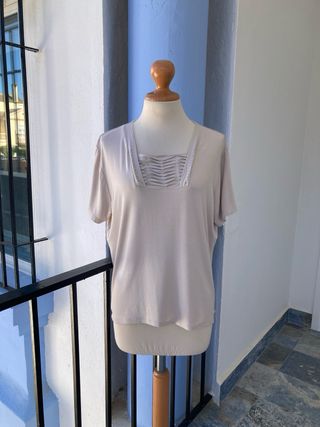 Camiseta Escote con alforzas