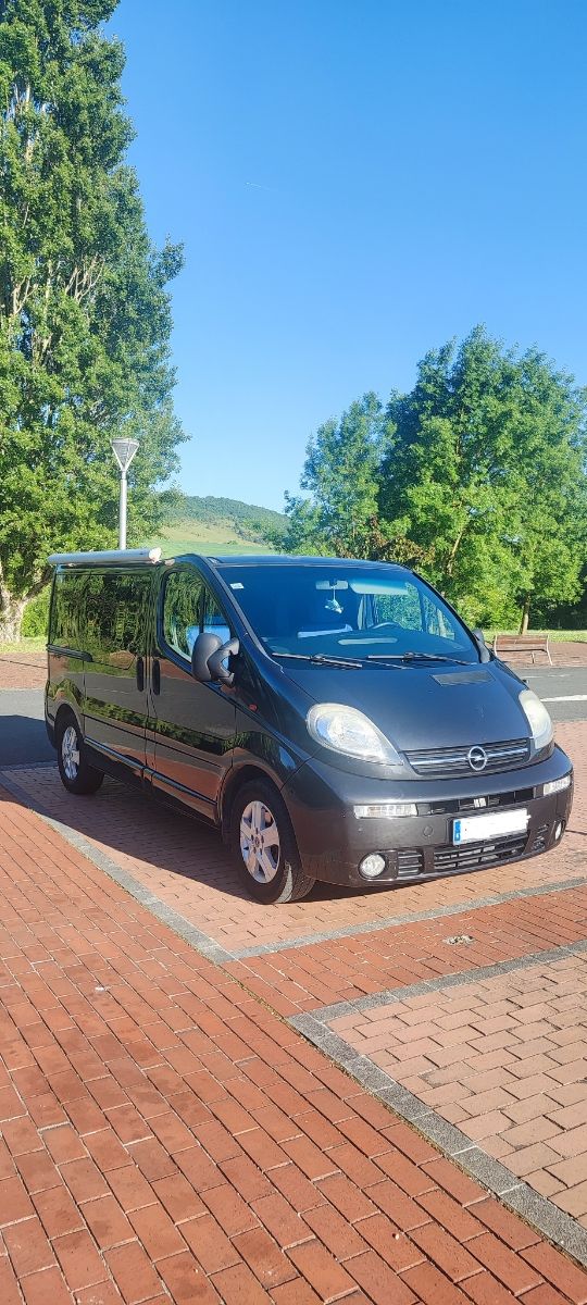 Opel Vivaro 1.9 DTI Wetfalia - foto 1