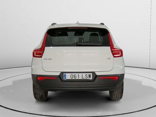 Volvo XC40 Momentum Core 2WD