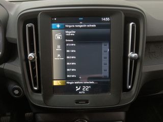 Volvo XC40 Momentum Core 2WD