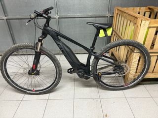 Bicicleta eléctrica Cube Acid 400