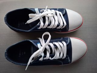 Zapatillas niño azul marino -talla 38.