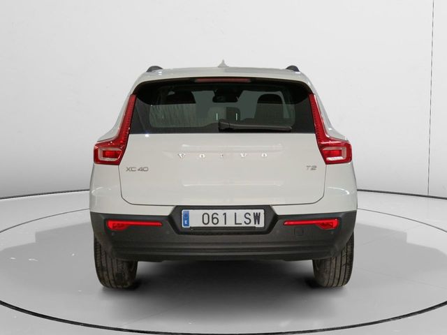 Volvo XC40 Momentum Core 2WD
