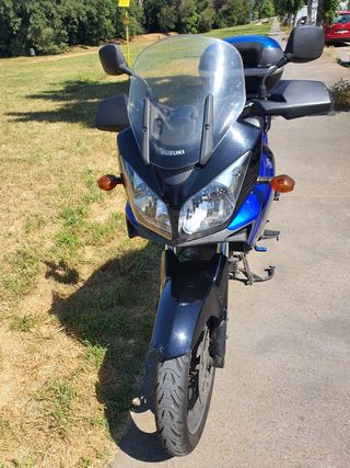 Suzuki V Strom DL650 Azul