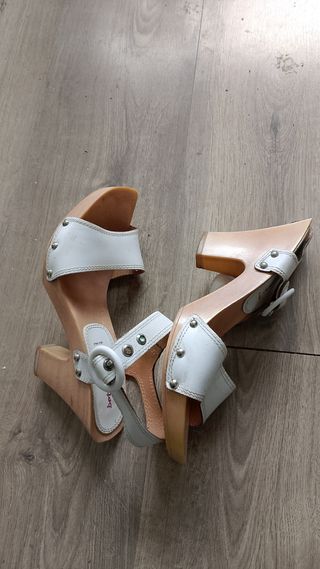 Sandalias Betty London blancas