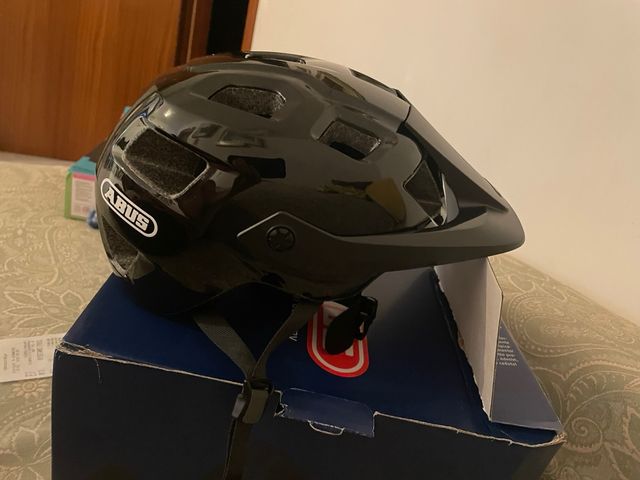 Casco bici Abus Cravity nero