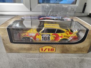 Porsche 911 Carrera 1/18