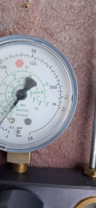 Manómetros aire acondicionado usados
