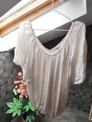 Blusa beige talla M