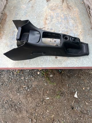 Consola central Peugeot 206