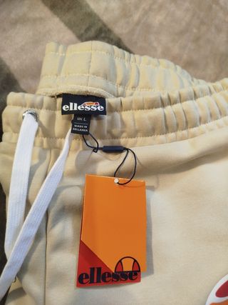 Short Ellesse bege - Novo c/ etiqueta