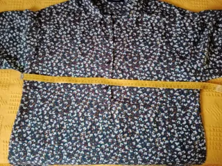 Blusa estampada flores - multicolor