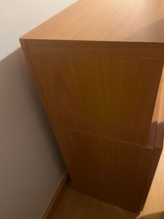 Mueble salón madera 3 puertas.