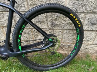 Cube Reaction Race GTC carbon green