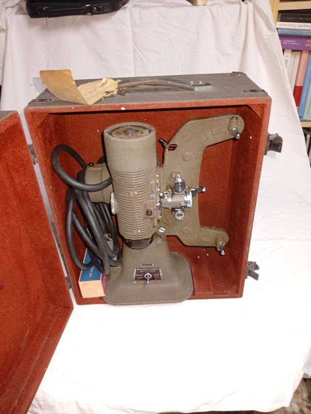 Proyector Bell & Howell 606 8mm