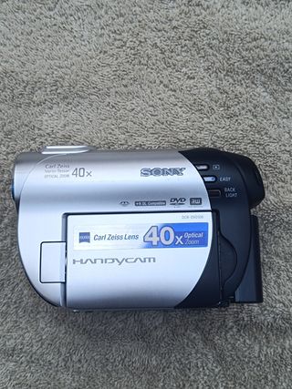 Sony Handycam DCR-DVD106E