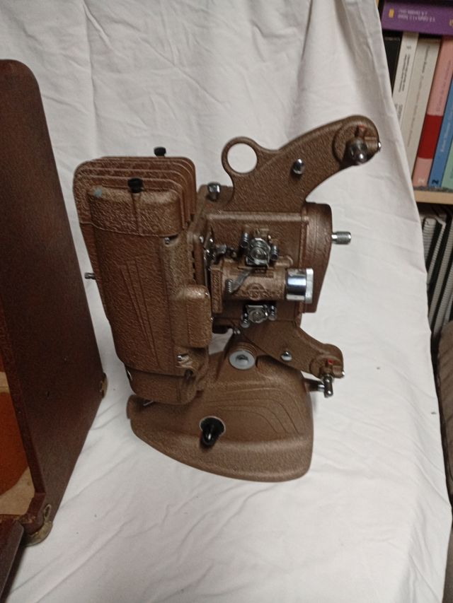 Proyector Ampro 8mm V.A.8