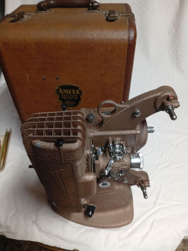 Proyector Ampro 8mm V.A.8