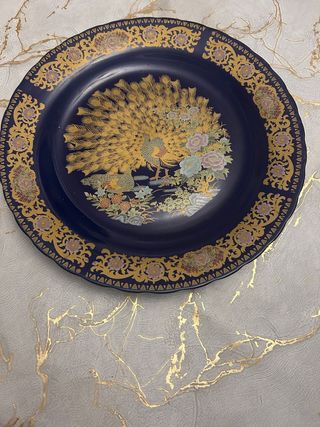 Plato decorativo pavo real