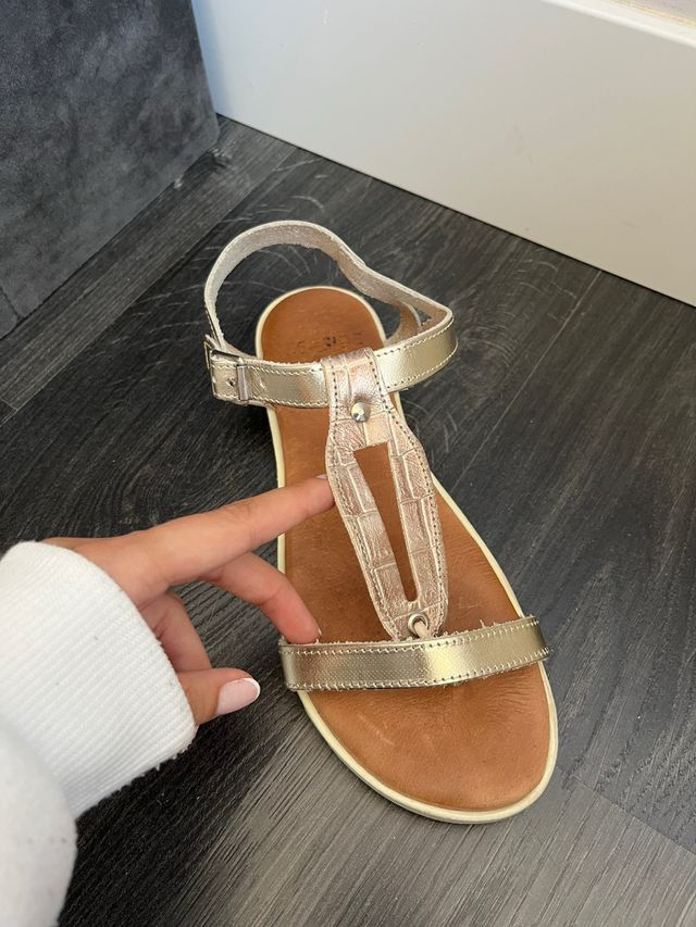 Sandalias Seaside doradas mujer