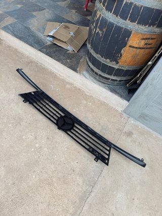 Parrilla frontal Mercedes Vito W638