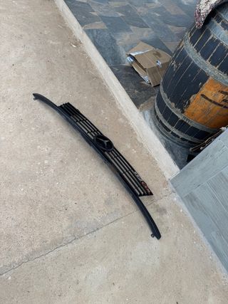 Parrilla frontal Mercedes Vito W638