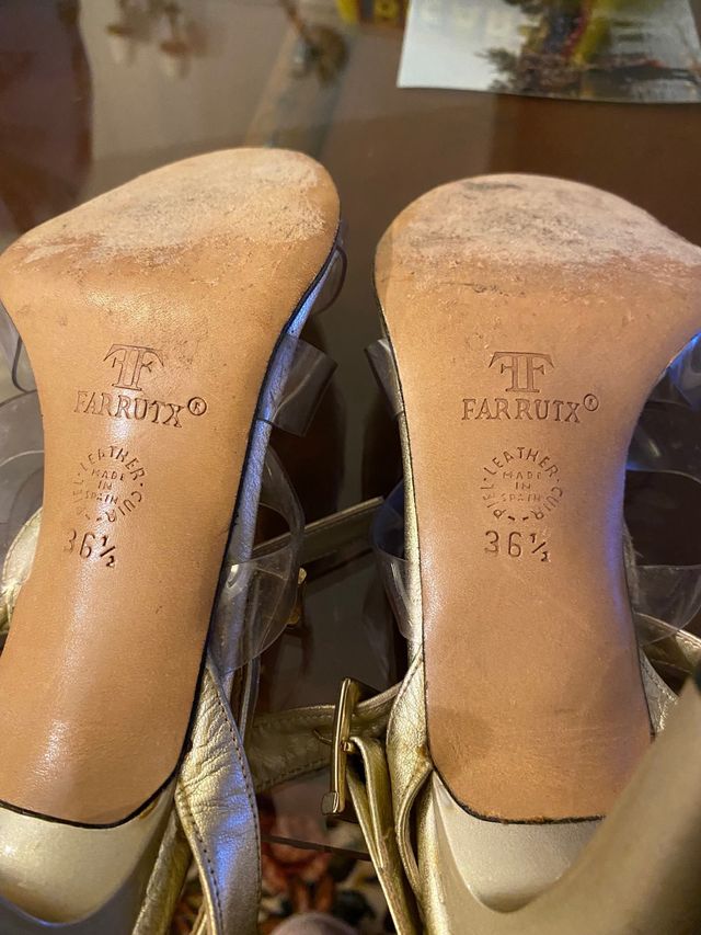 Sandalias doradas Farrutx