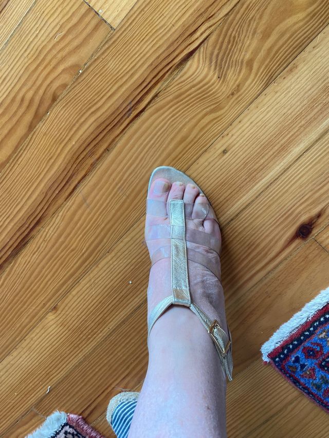 Sandalias doradas Farrutx