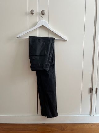 Pantalones cuero negros