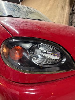 Fondo negro faros Citroen Saxo