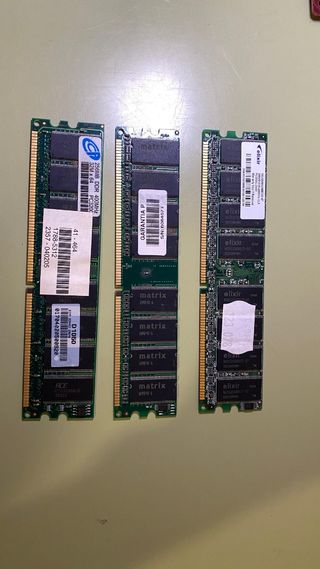 RAM PC3200 256MB DDR - 3x Módulos