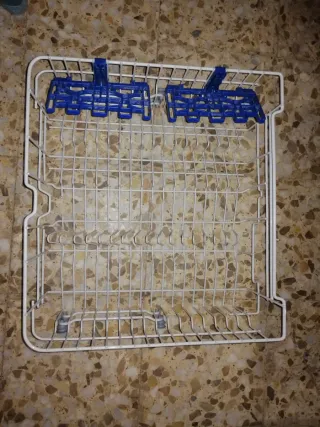 Cesto superior lavavajillas Indesit DFG051