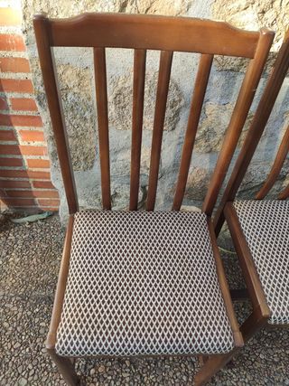 Sillas madera antiguas - 4 y 2 unidades