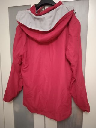Cazadora roja ligera