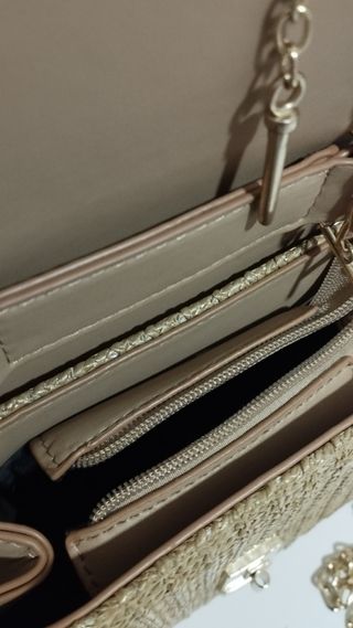 Bolso rafia beige y dorado