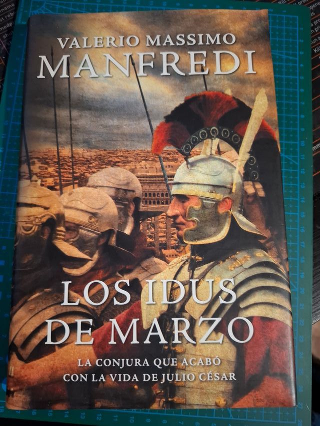 (PACK) LOS IDUS DE MARZO + 23 PUÑALADAS