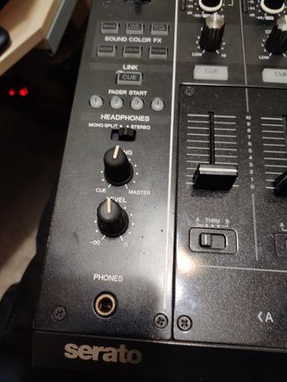 Djm 900 SRT