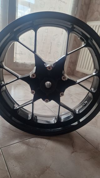 Llanta trasera KTM 1290 Superadventure S